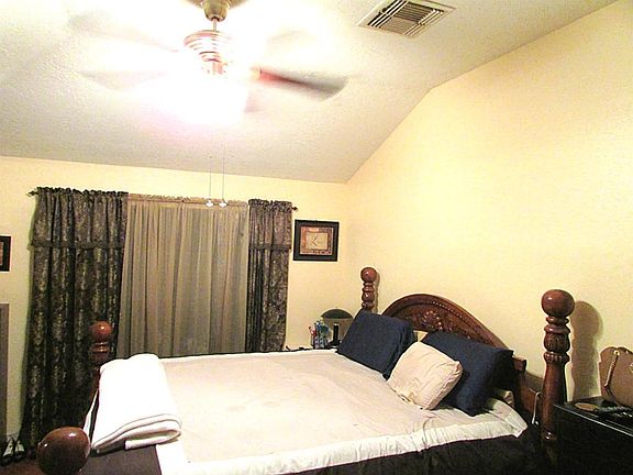 3rd image of 13543 San Martin Ln