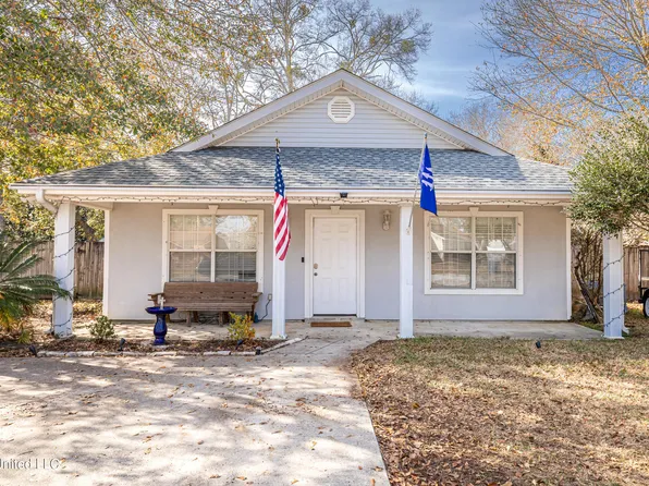 15608 Anderson Dr, Biloxi, MS 39532