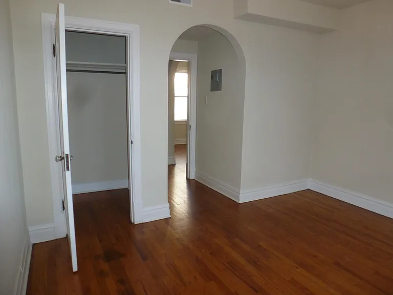 1214 Bellevue Ave — Photo 7