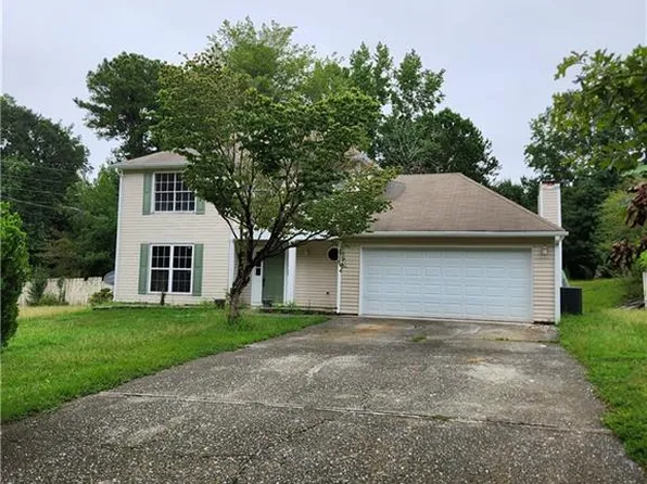 2805 Ashley Downs Ln, Atlanta, GA 30349