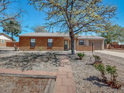 360 Littler Dr SE, Rio Rancho, NM, 87124