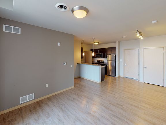 5th image of 1924 Atwood Ave #5922889