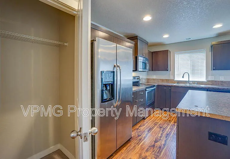 6117 NE 105th Ave — Photo 4