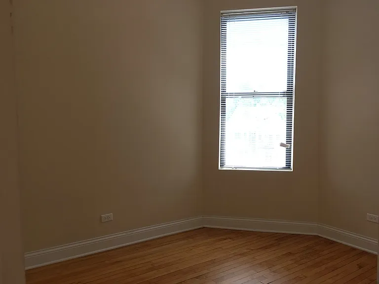 2159 W Belle Plaine Ave #2N — Photo 7