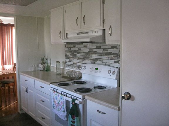3rd image of 1284 Flamingo Dr
