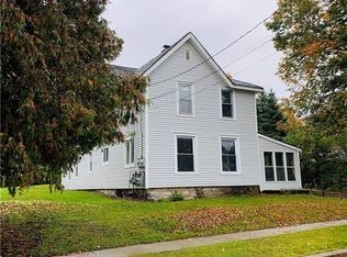 7 Potter St #B, Carthage, NY 13619