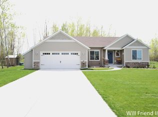9574 Stone View Dr NE, Rockford, MI 49341