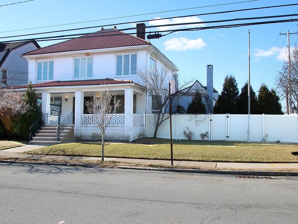 1st image of 271 Beach 135th St