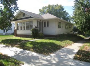 1301 26th St, Moline, IL 61265