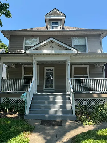 1007 Santa Fe St Photo 1