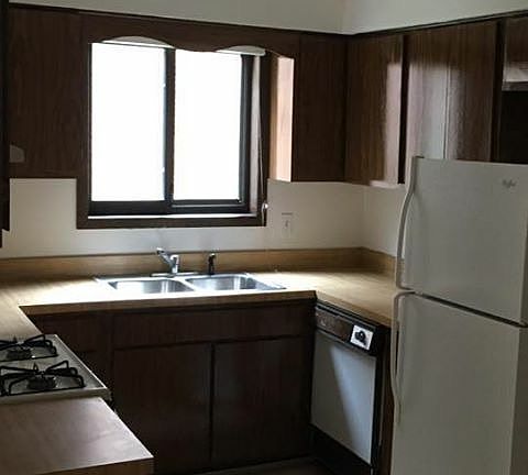 2nd image of 15725 Thomas Ln #3BL