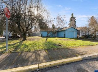 435 Gentle Ave E, Monmouth, OR 97361