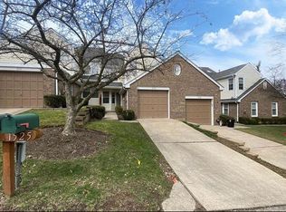 1525 Pinehurst Ln, Oakmont, PA 15139