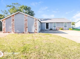 1128 Reynolds Ct, Morrow, GA 30260