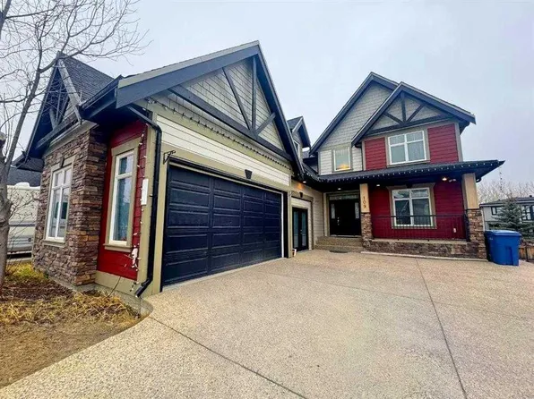 109 E Kinniburgh Blvd, Chestermere, AB T1X 0L9