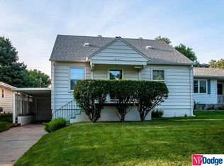 6462 Pierce St, Omaha, NE 68106