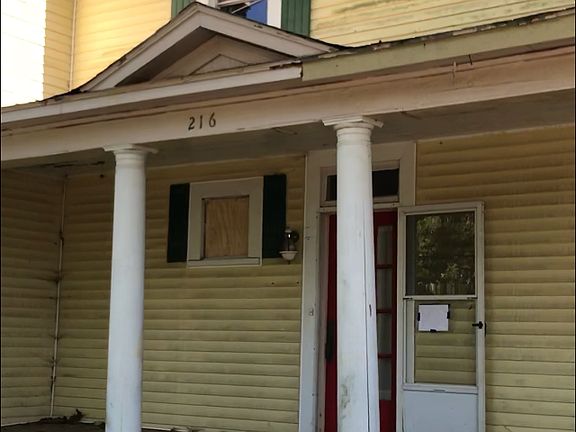 2nd image of 216 W Colorado St