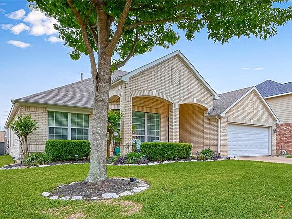 2nd image of 9926 Heron Meadows Dr