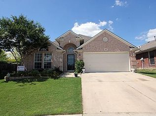8881 Sunset Trace Dr, Fort Worth, TX 76244