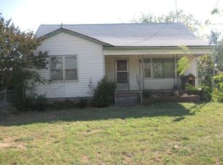 118 Lakeside Dr, Holdenville, OK 74848