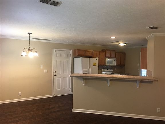 4th image of 1533 Teresa Ln