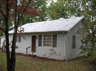 322 Garden Ln, Palmyra, VA 22963