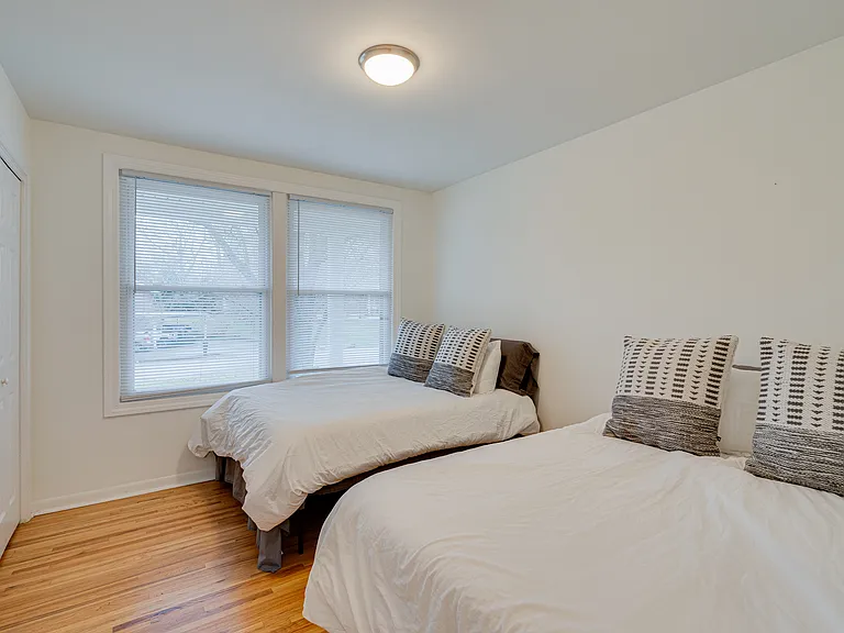 6473 Thunderbird Dr — Photo 16