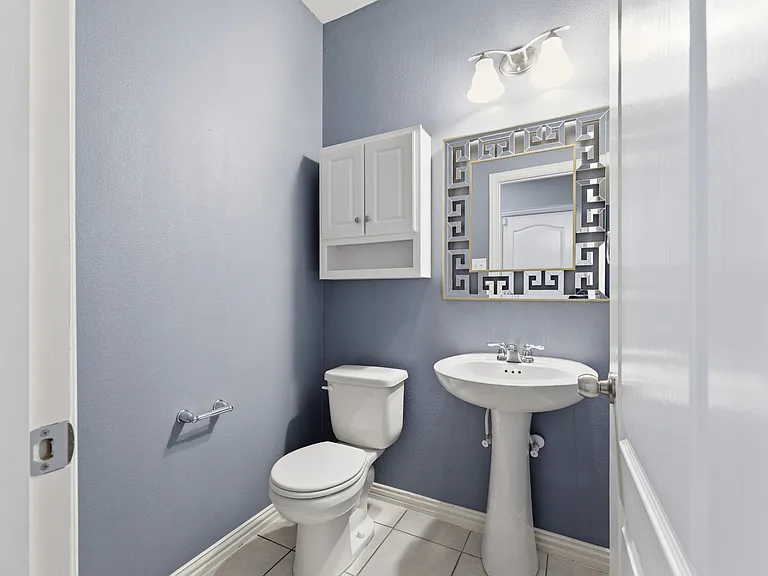 2208 Gregory Creek Dr — Photo 14