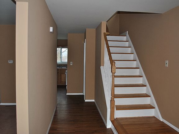 2nd image of 1333 Cardigan Dr