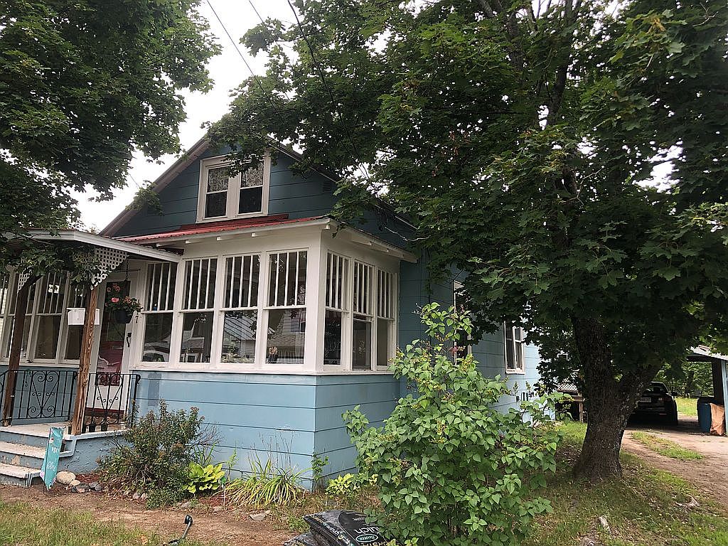 477 Aroostook Ave, Millinocket, ME 04462 Zillow