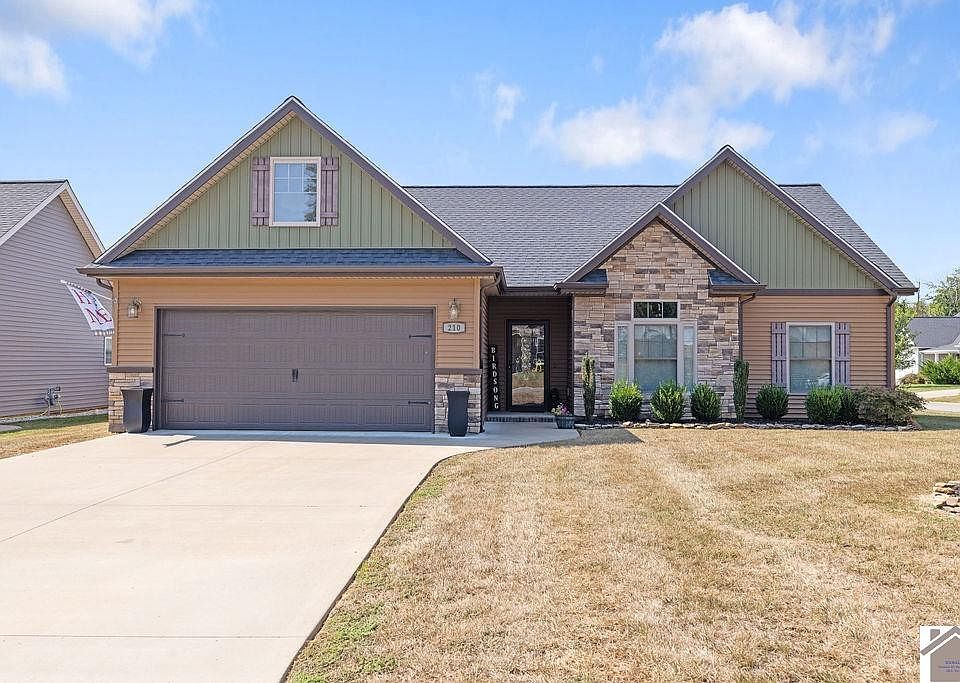1st image of 210 Hunters Ridge Dr