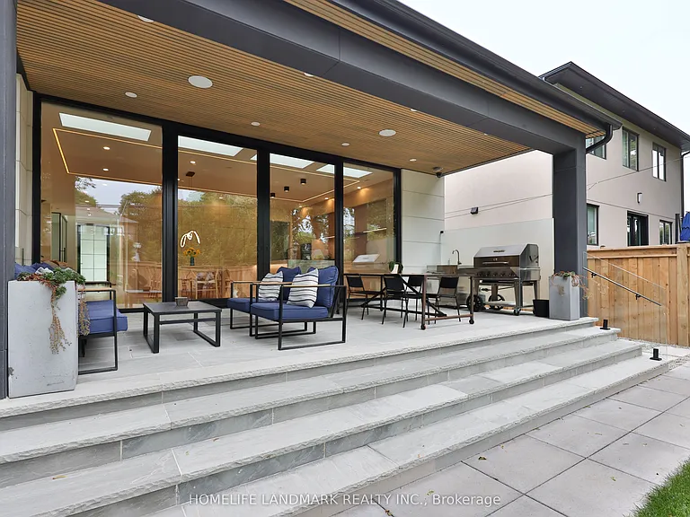12 Bernice Ave — Photo 8