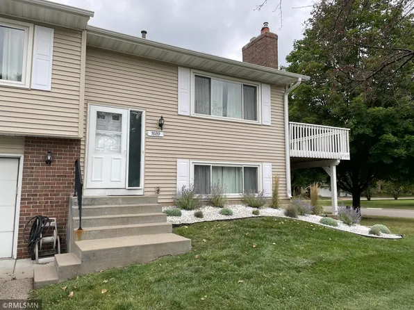 1689 Covington Ln, Eagan, MN 55122