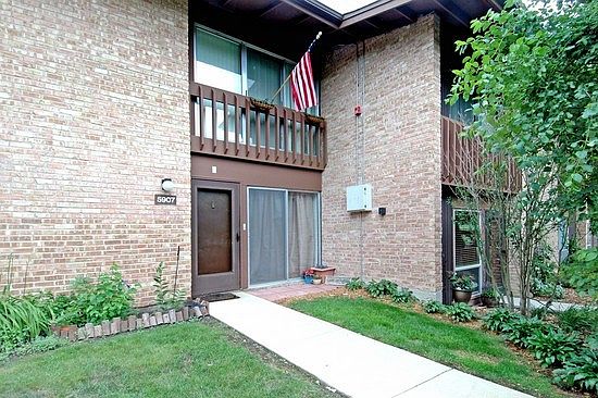 1st image of 5907 Oakwood Dr