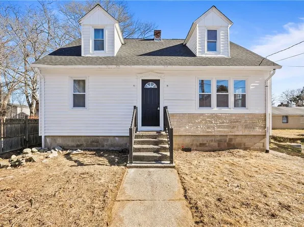 137 Read Ave, Coventry, RI 02816