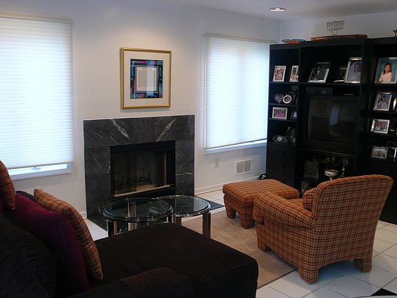 3rd image of 30 Clarken Dr