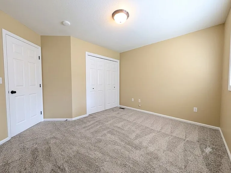 17147 Warren Ct — Photo 30