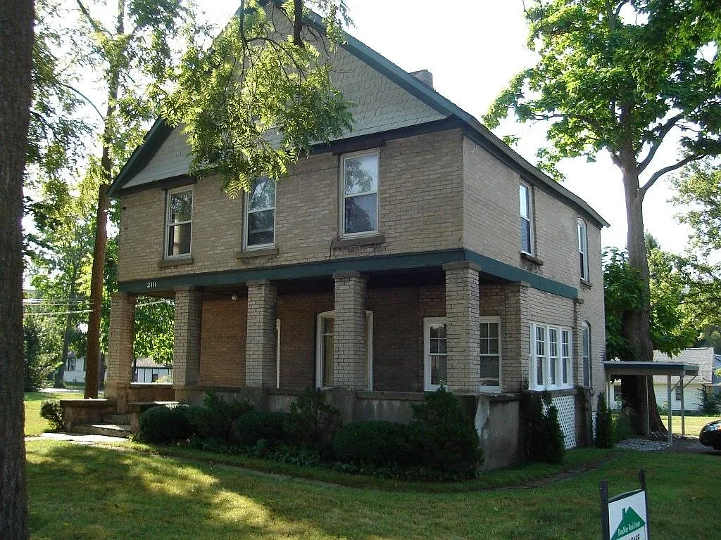 2 bed, 1100 sqft, $1,700 — Photo 1