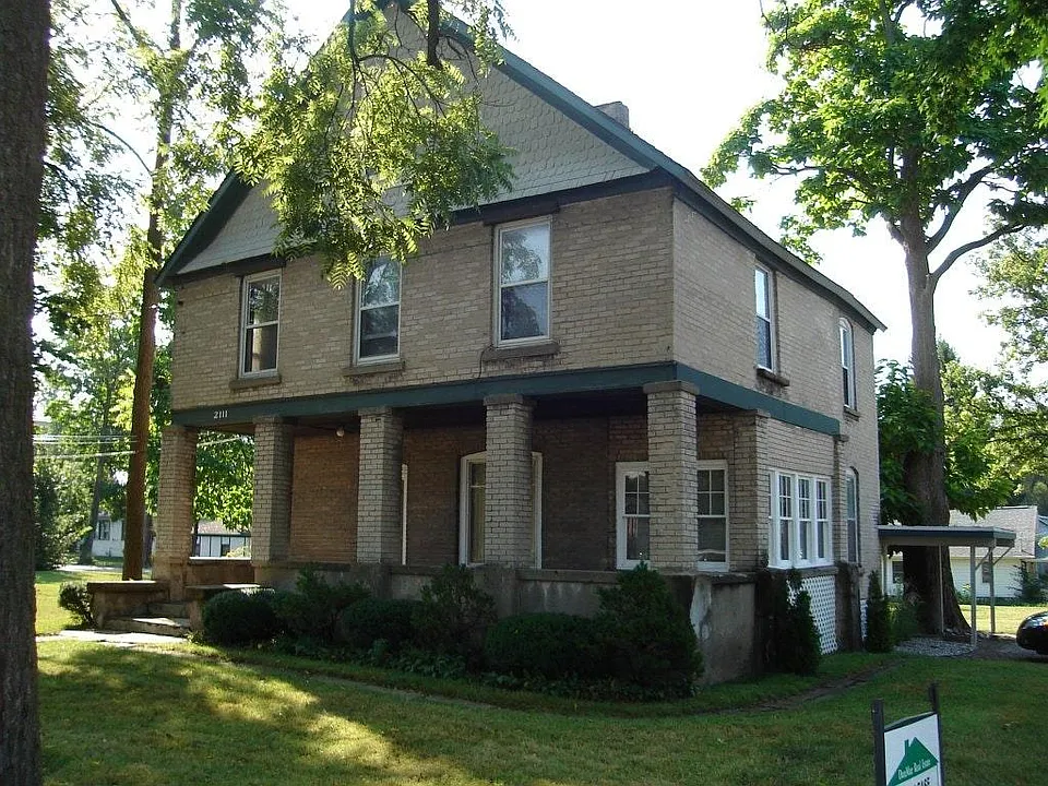 2111 W Main St