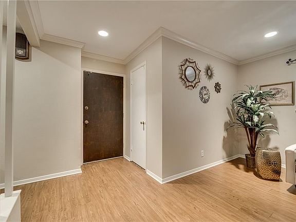 5th image of 5616 Wessex Ave