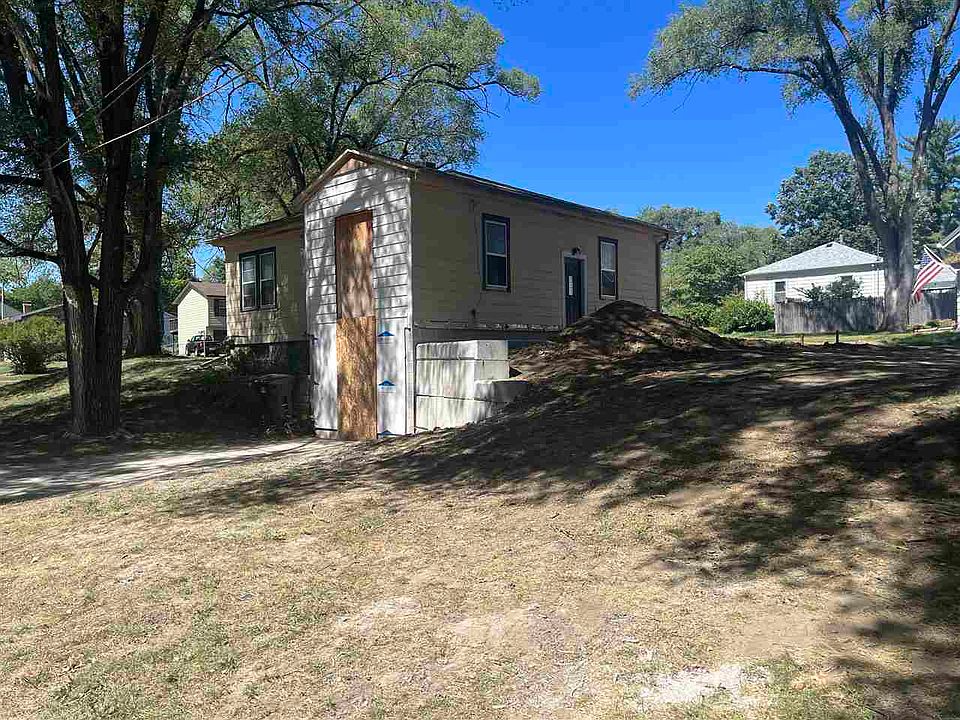 701 6th Ave, Coralville, IA 52241 MLS 202304722 Zillow