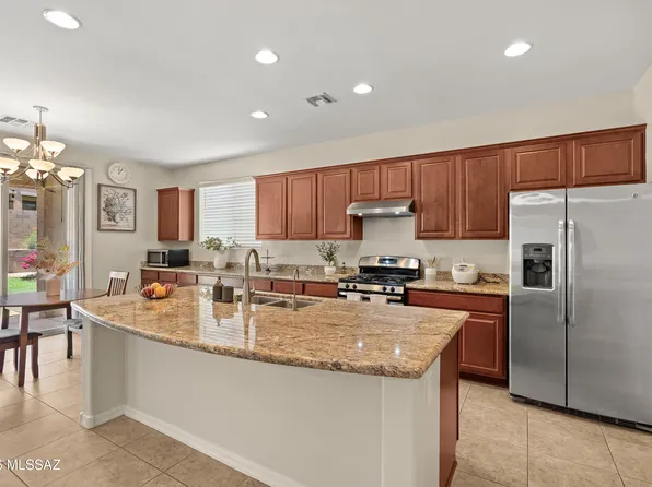 12884 N Indian Palms Dr, Oro Valley, AZ 85755