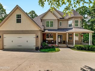 123 Clifton Cir, Oak Ridge, TN 37830