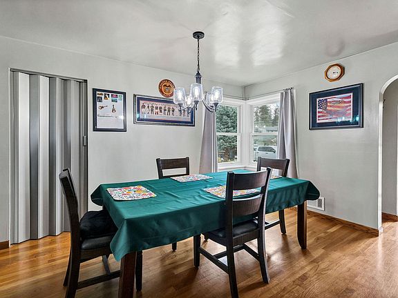 4th image of 3805 E Pratt Ave