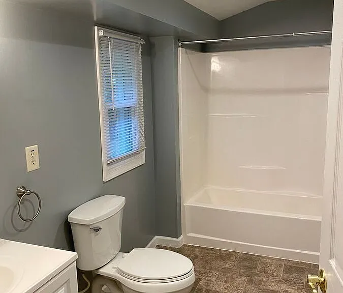 1377 Creek Rd #7 — Photo 8