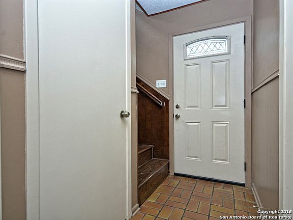 4th image of 10514 Millspring Dr