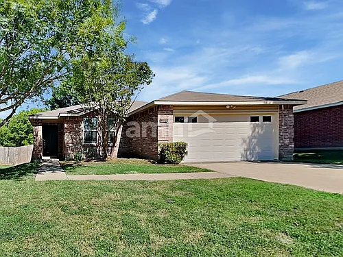 1100 Willow Tree Dr Photo 1