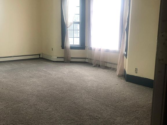 2nd image of 288 Park St #2