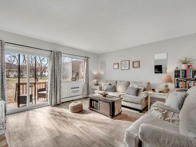 220 Main Street APT 7F, New Hartford, CT, 06057