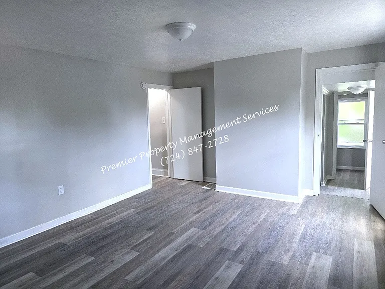 1600 4th Ave — Photo 4